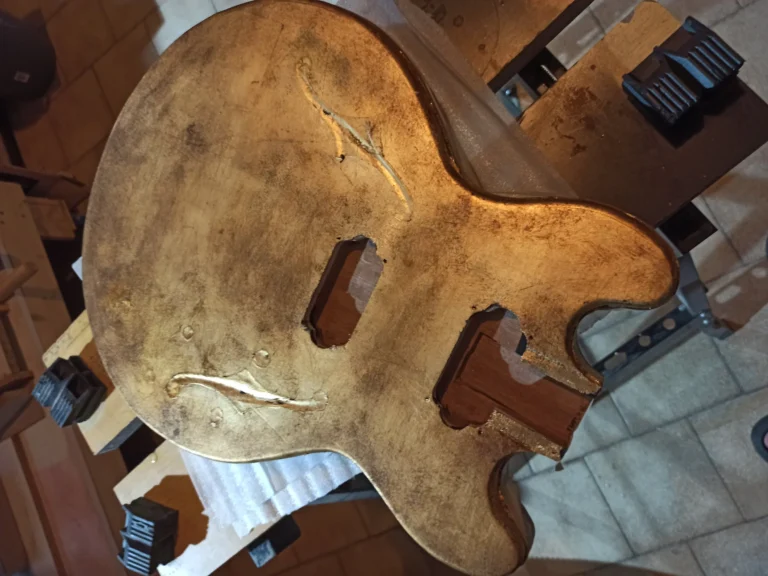 Es339 preparazione corpo chitarra
