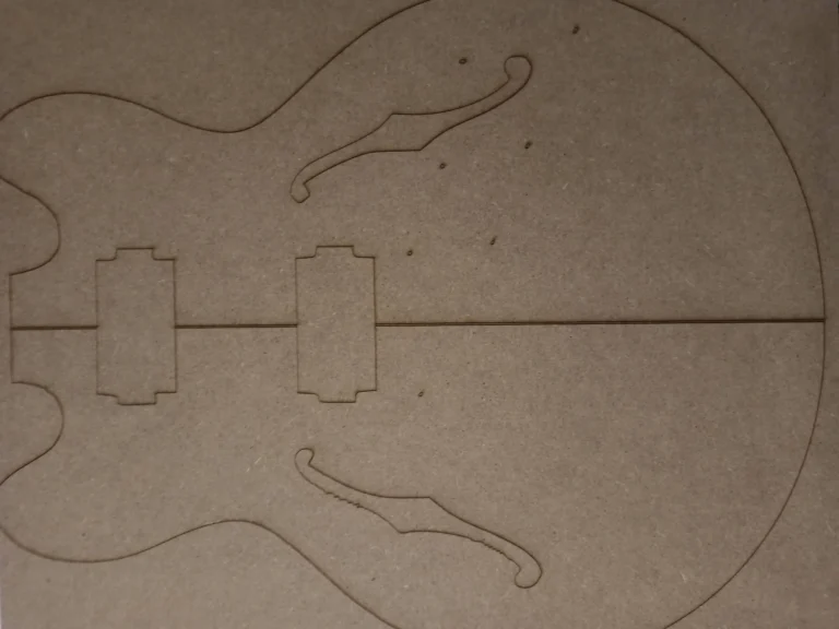 Es339 sagomatura corpo taglio