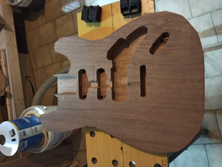 Fresatura corpo chitarra