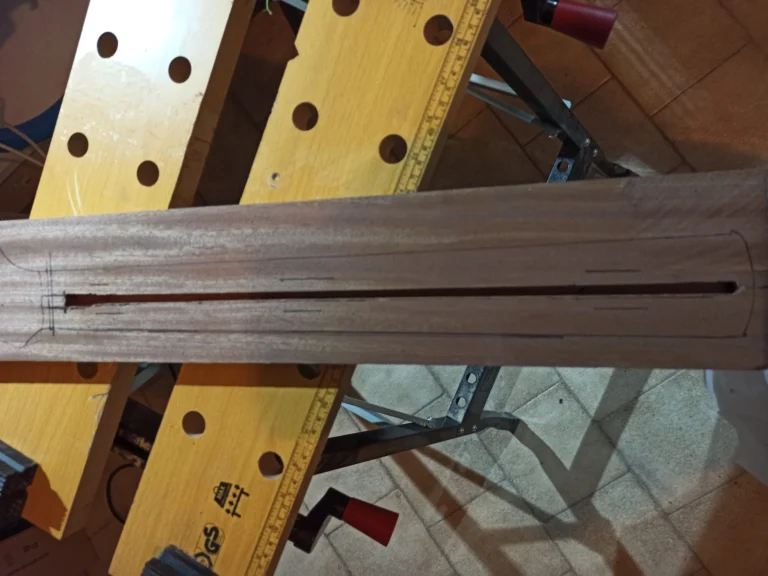 Fresatura manico legno