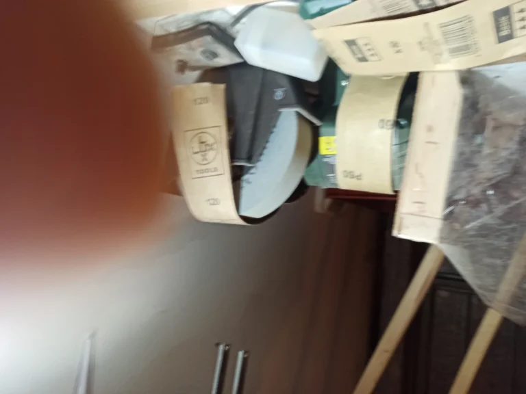 Levigatura corpo carta vetrata