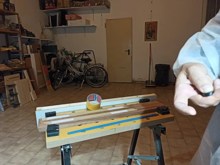 Preparazione corpo legno banco