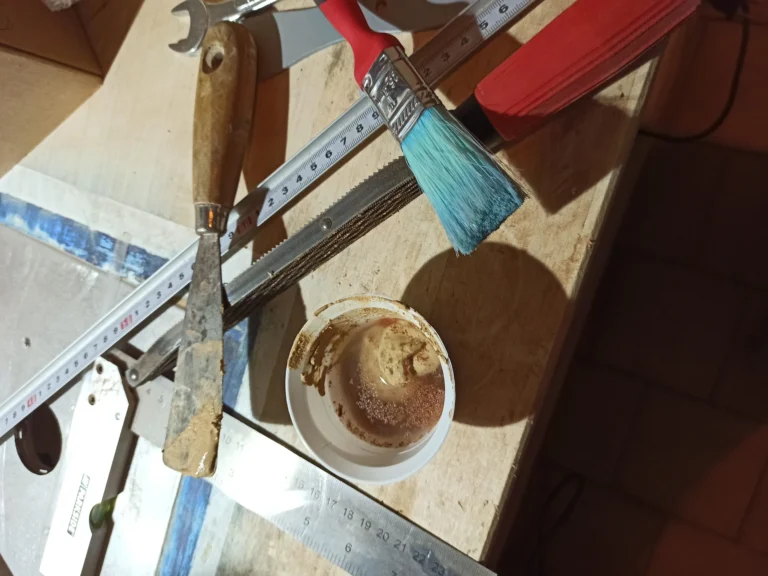 Preparazione corpo spatola