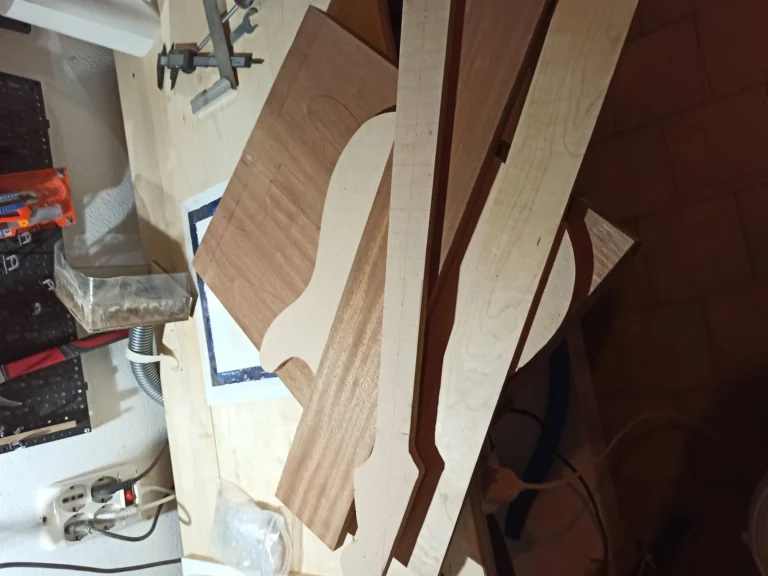 Sagomatura corpo legno