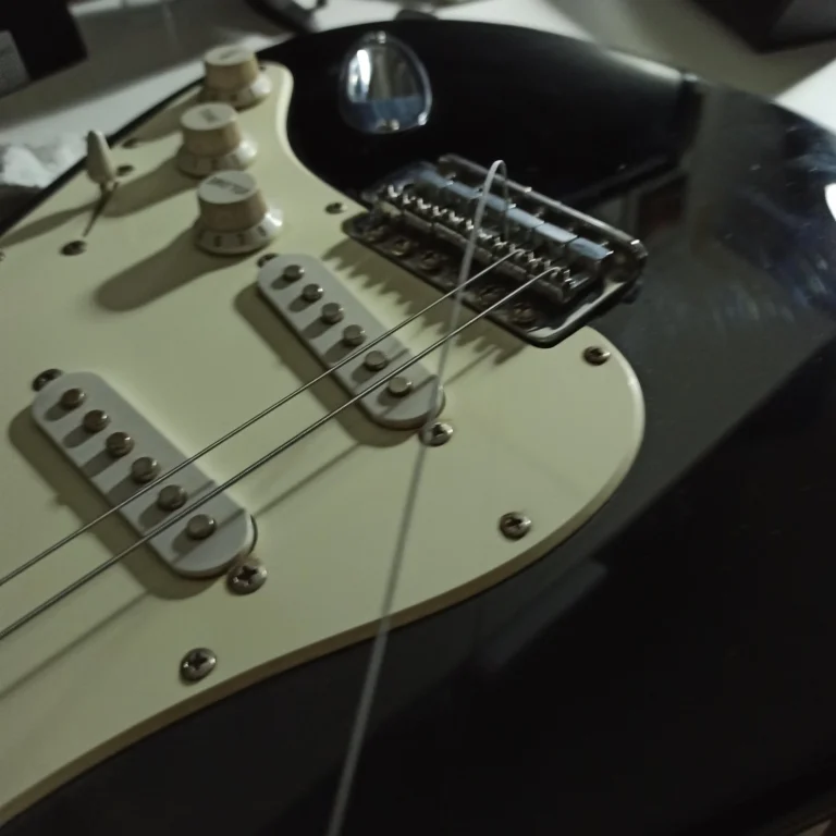 St installazione pickup chitarra