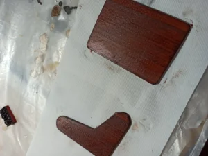 verniciatura corpo legno pennello img 01